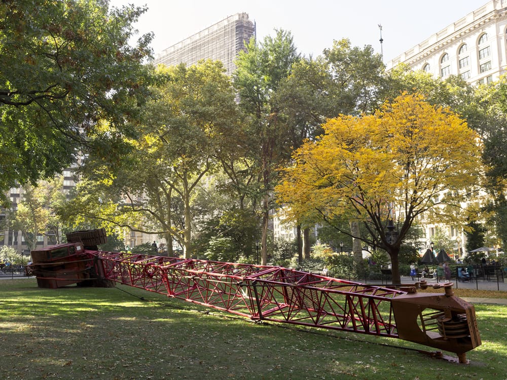  Fixed Crane sculpture in Madison Sqaure Park