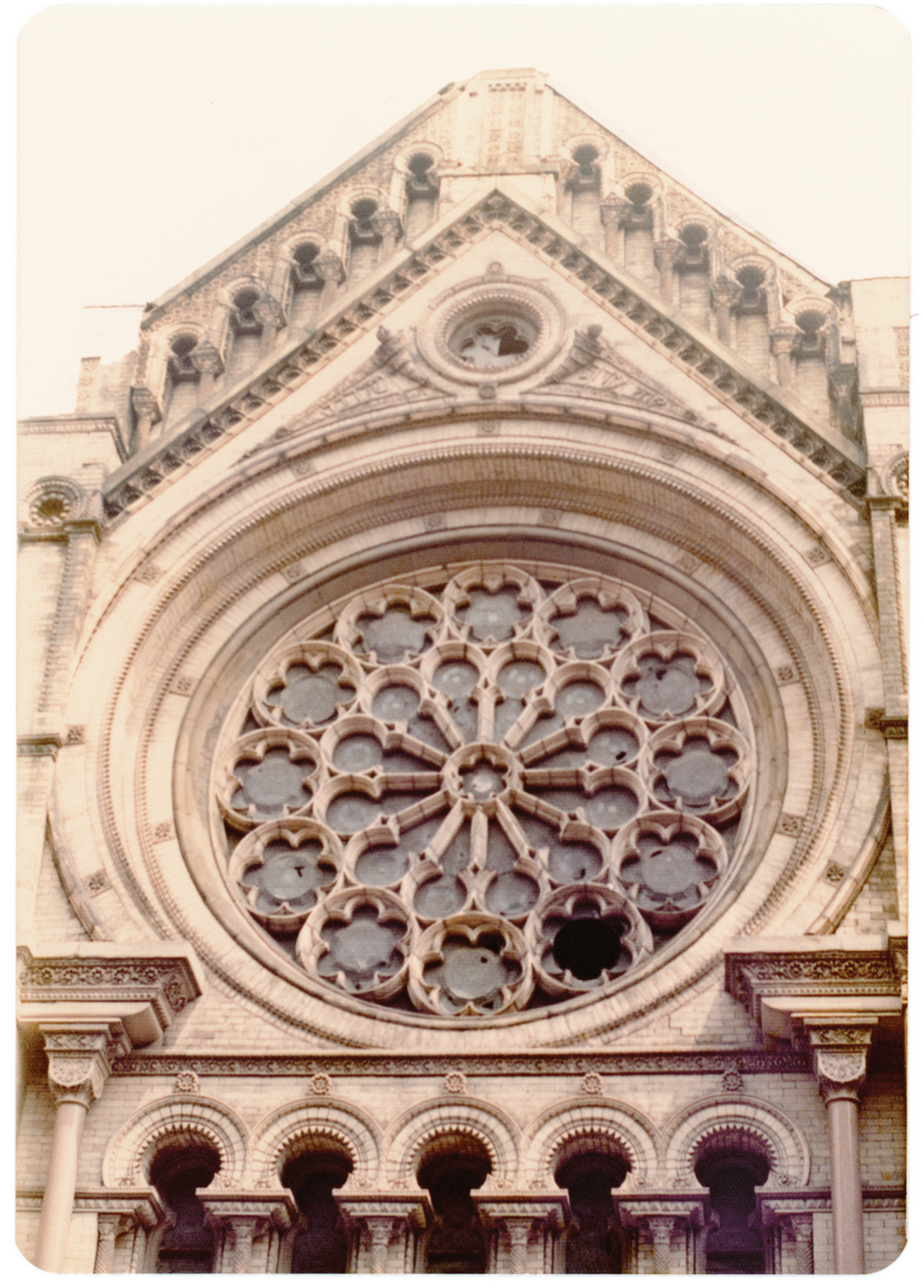 Vintage 1970s Photos Show Lost Sites of NYC’s Lower East Side