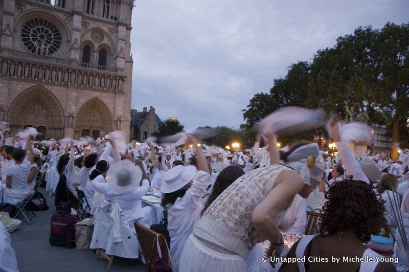 Diner en Blanc_Paris_2012-11