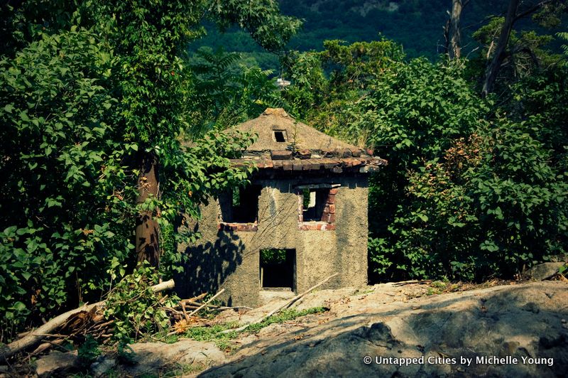 Bannerman Island_Beacon_New York_Untapped Cities_Atlas Obscura_7