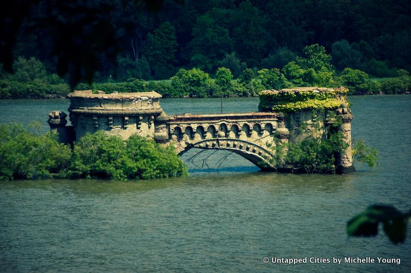 Bannerman Island_Beacon_New York_Untapped Cities_Atlas Obscura_9