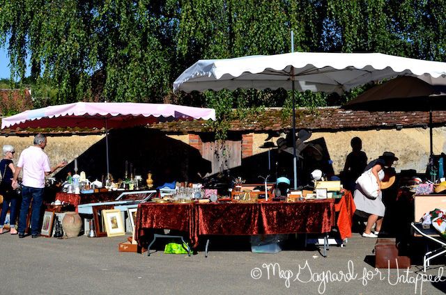 Mezilles, France, Bourgogne, Vide grenier