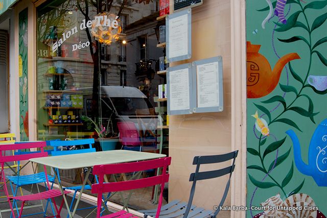 colourful chairs at L'OisiveThé