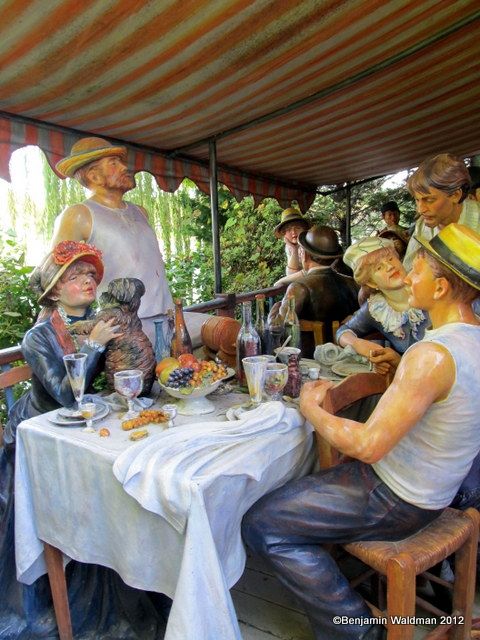 Renoir's The Luncheon of the Boating Party 1