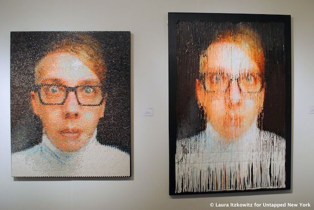 These paintings, especially the one on the left, reminded me of portraits by Chuck Close.