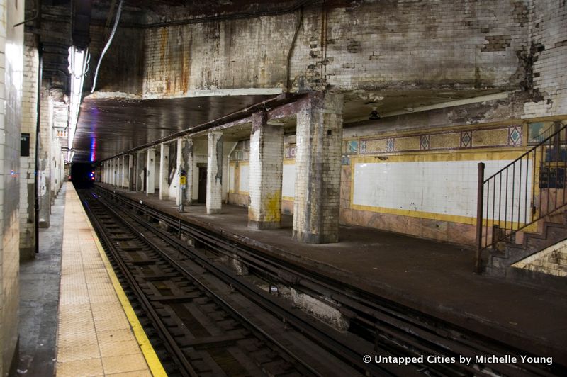 Abandoned Chambers Street platform