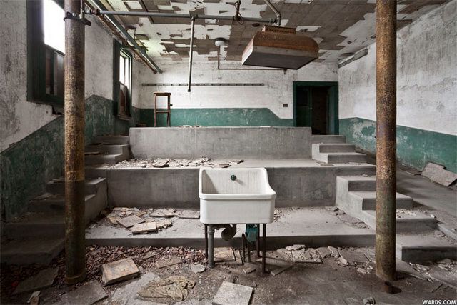 Ellis Island-South Side Hospitals-Abandoned-Clara Daily-019