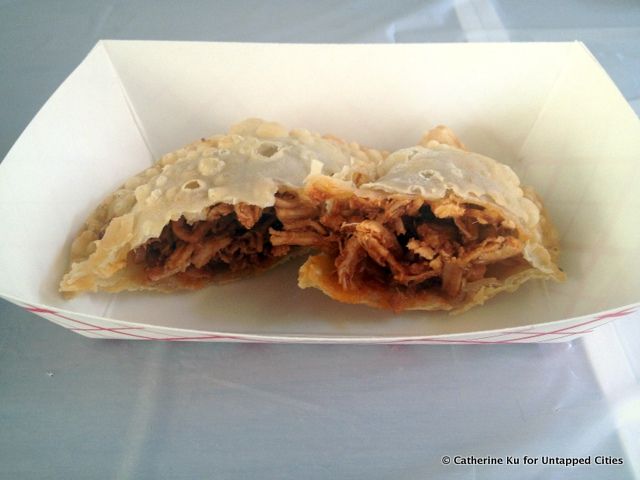 flea-marqueta-chicken-empanada-tanto-sabor-untapped