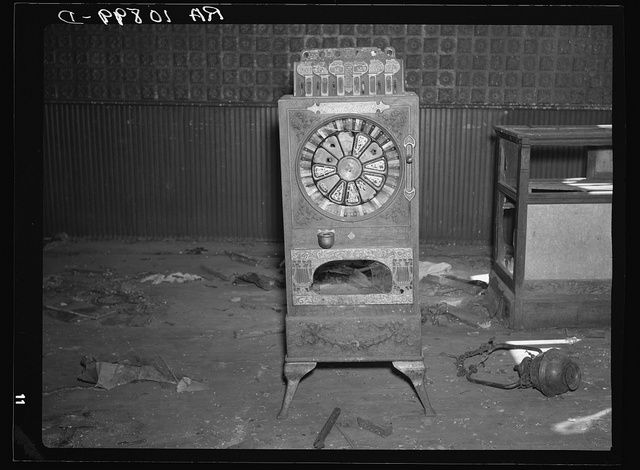 Library of Congress 1937 Slot Machine