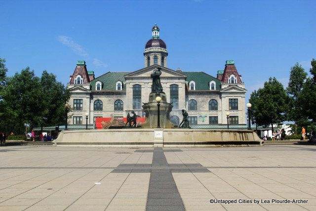 The former pavillion of the Maisonneuve public Market built in Beaux-Arts style. 