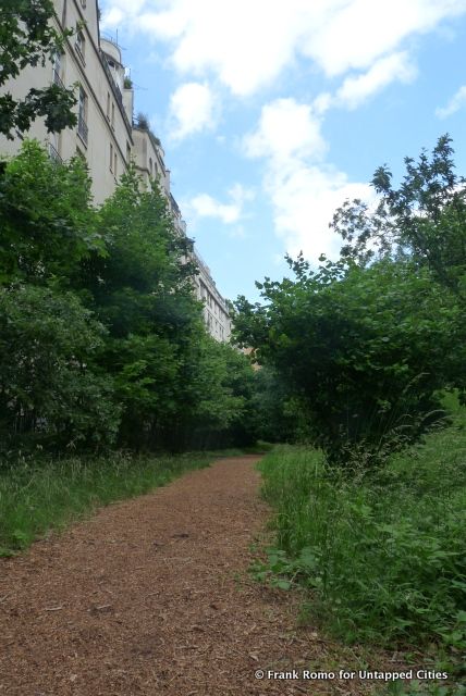 PetiteCeinture_walkway_Paris_FrankRomo