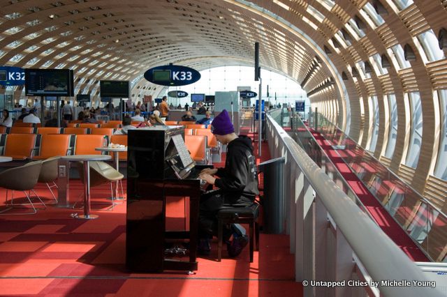 Pop-Up Pianos-Play Me I'm Yours-Paris-CDG Airport-2013