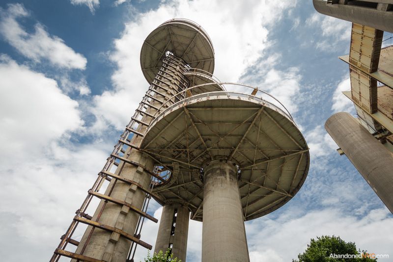 Worlds-Fair-Pavilion-1964-Flushing-Meadows-Corona-Park-Philip-Johnson-NYC-5