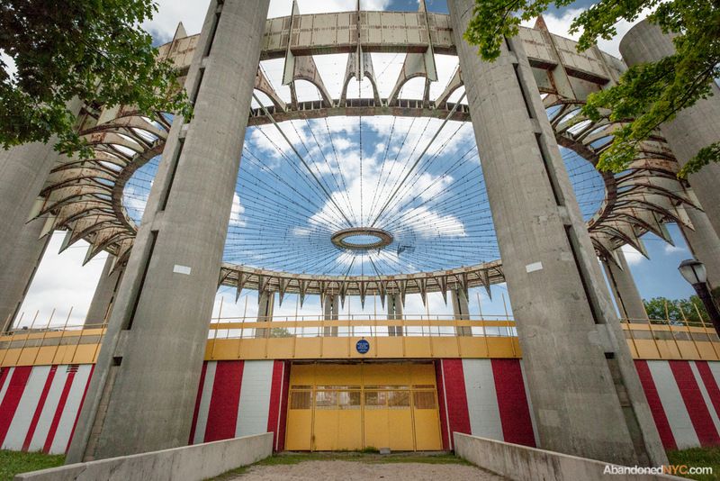 Worlds-Fair-Pavilion-1964-Flushing-Meadows-Corona-Park-Philip-Johnson-NYC-6