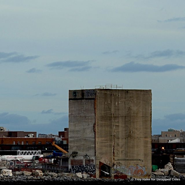 East River-Industrial-Ferry-Domino-NYC-043