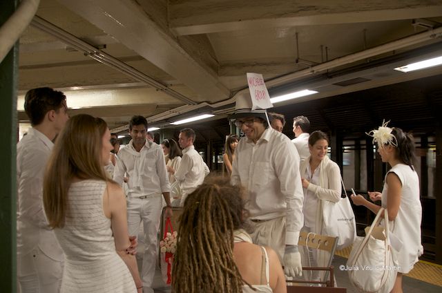 MTA 59th St Dîner en Blanc subway