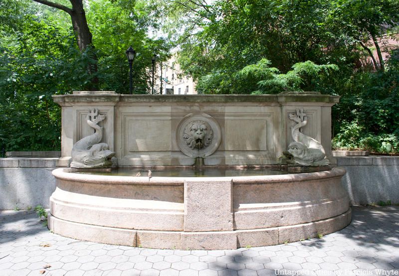 MaComb's dam park fountain