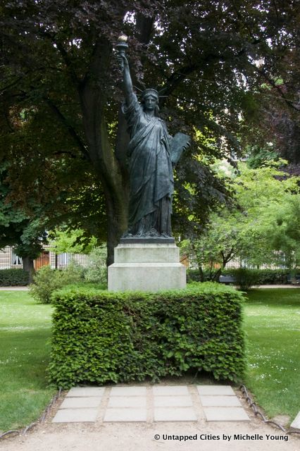 Statue of Liberty-Jardin du Luxembourg-Paris-NYC