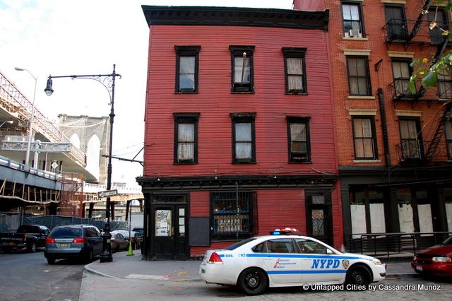 bridge cafe-oldest surviving bars-water district-nyc