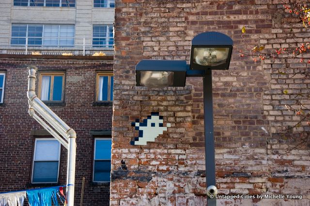 Invader-NYC-InvaderWasHere-Meatpacking-Chelsea Market_2