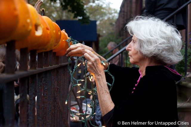 Pumpkin Impaled Fence-Cobble Hill-Untapped Cities-Ben Helmer-2581