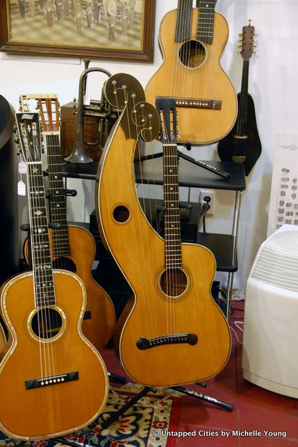 Retrofret-Guitars-Mandolins-String Instruments-Gowanus-Brooklyn-NYC-7