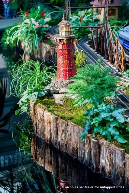 06-train show-botanical garden-bronx-nyc-untapped cities-005