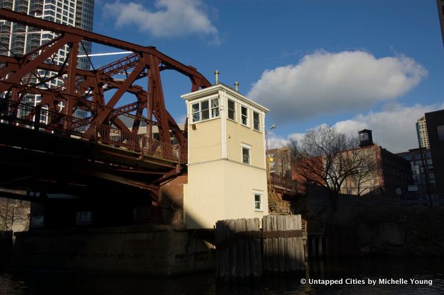 Chicago Bridge Tender Houses-Architecture