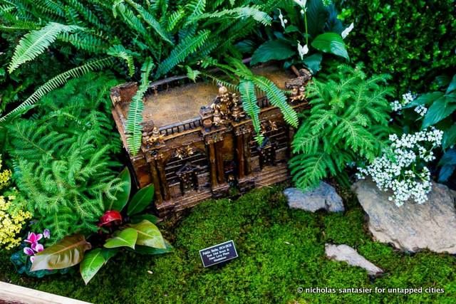 Public Baths-E 72nd Street-Asser Levy-Bronx Botanical Garden Train Show