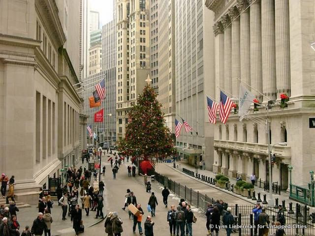 Wall Street-Christmas Tree-2013-NYC