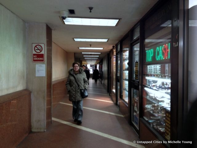 Plaza Arcade-Diamond District-Gold-Midtown-47th Street-NYC-004