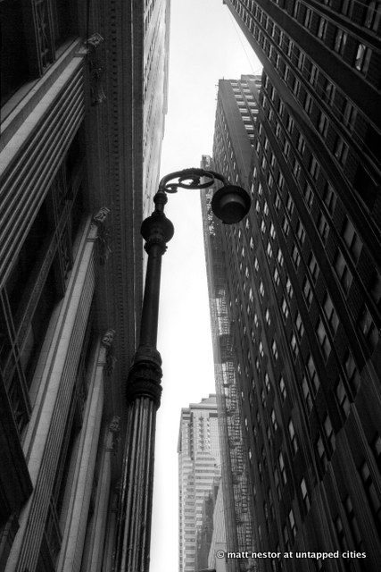 lampost-pine-street-new-york