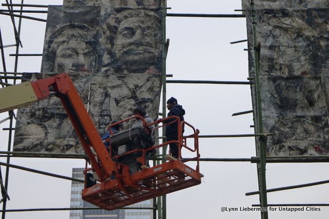 We were fortunate to be at Bryant Park when Analogia was being installed