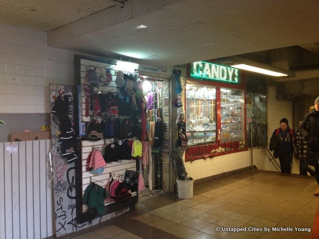 NYC Subway Entrances-Barber Shop-Shoe Repair-Locksmith-005