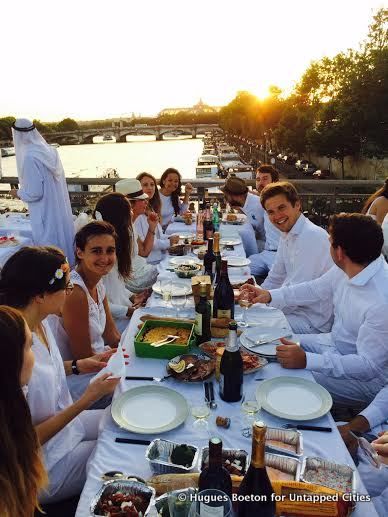 Diner en Blanc Paris-2014-Invalides-Pont Alexander III-Pont L-Alma-15