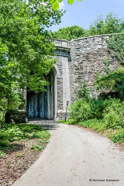 Fort Tyron-Mansion-Arch-NYC