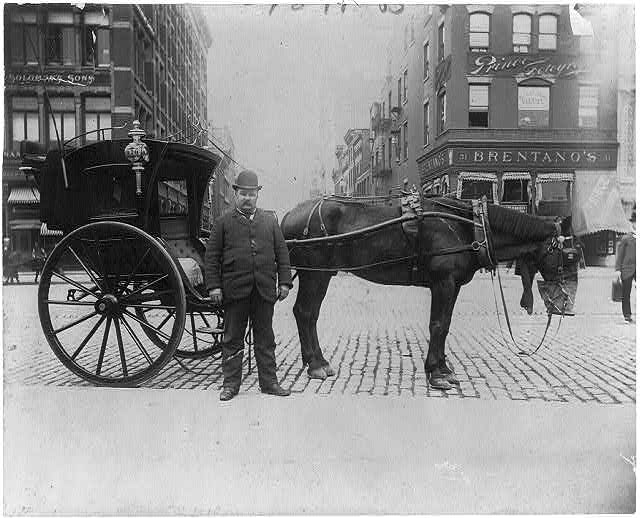 Hansom cab in New York City