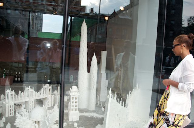 New York Sugar Metropolis by Irish sculptors Brendan Jamison and Mark Revel