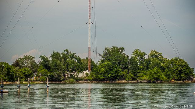 untapped-cities-high-island-radio-tower-1