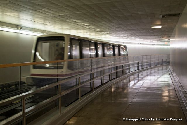 US Capitol Hill Subway System-Underground-Senate-Russell Senate Office Building-Wicker Seat Car-11