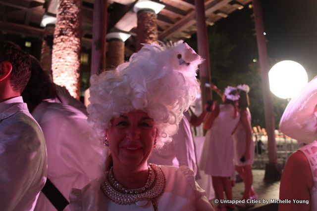 NYC Diner en Blanc-2014-Nelson A Rockefeller Park-Battery Park-White Dinner-Pop Up-Flash Mob-019