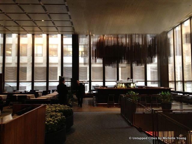 Four-Seasons-Restaurant-Phillip-Johnson-Seagram-Building-Park-Avenue-Mies-van-der-Rohe-NYC-005