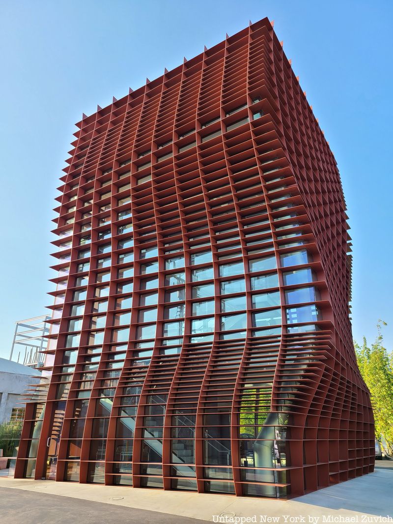 Twisted building in Hayden Tract