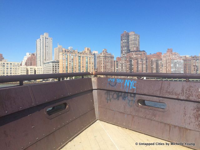 Roosevelt Island-Boat Prow-Octagon Park-Weintraub & di Domenico-NYC-002