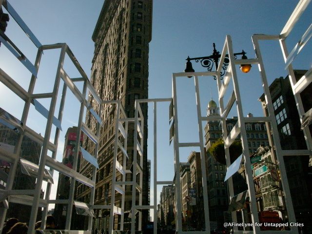 LED and mirrored panels at the center of the crossroads of Broadway and Fifth Avenue