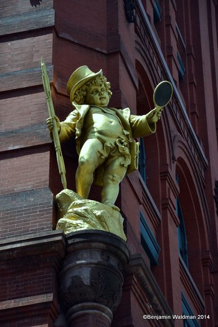 DSC_0353 puck building