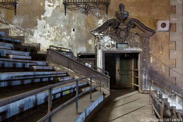 Loews Canal Street Theater-Abandoned-Chinatown-After the Final Curtain-Matt Lambros-9