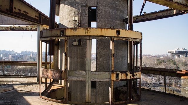 New YOrk State Pavilion-Abandoned Observation Towers-Flushing Meadows Corona Park-Queens-Robert Fein-NYC-003