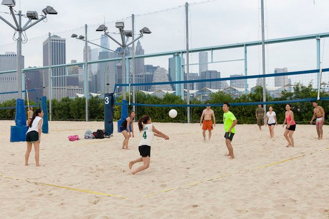 Summer Sunday in Brooklyn Bridge Park