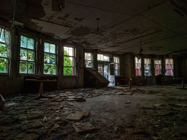 Perrysburg-NY-Tubuculosis Clinic-Abandoned Hospital-Lake Erie-New York-Johnny Joo-5